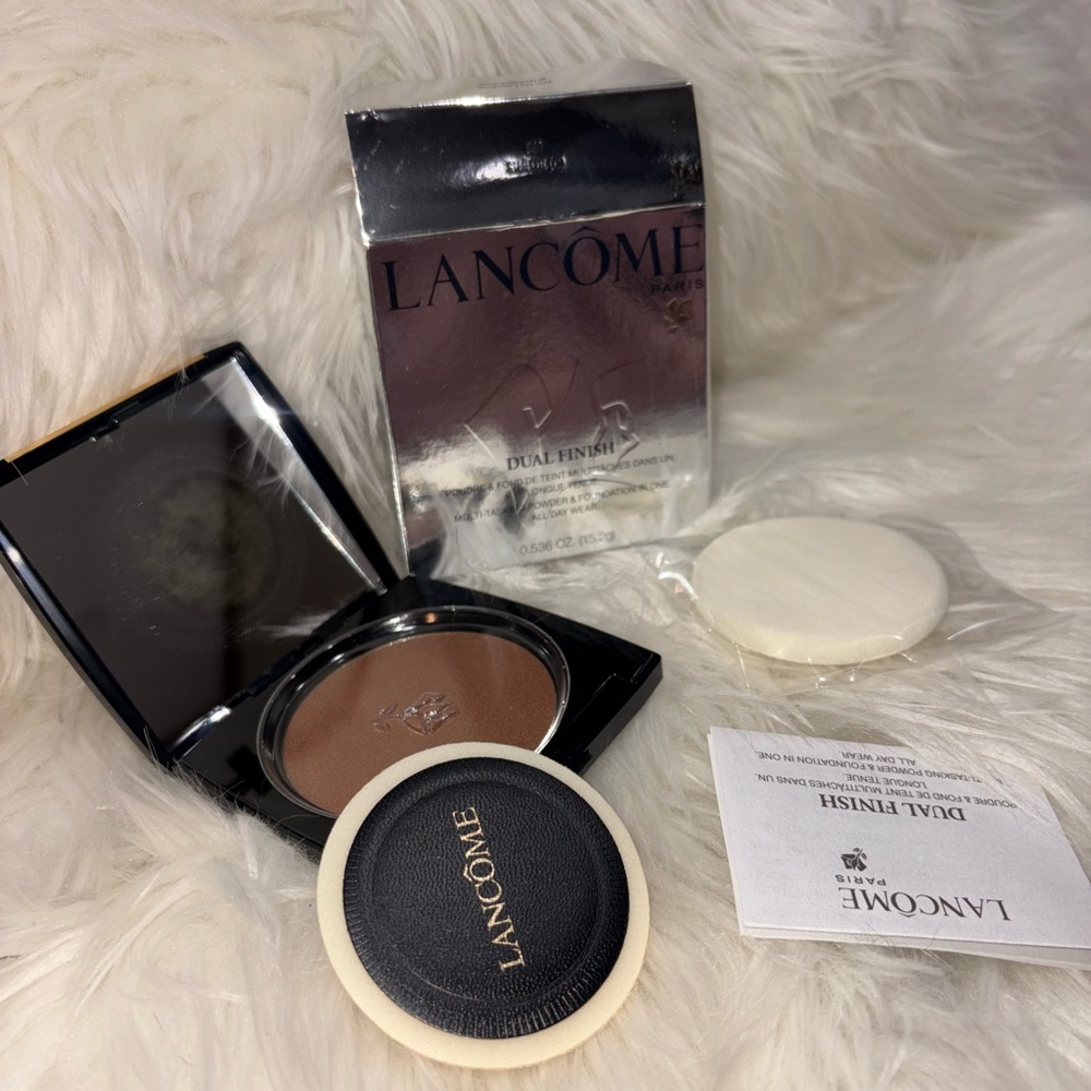 Lancome Dual Finish Powder - 560 SUEDE (C)